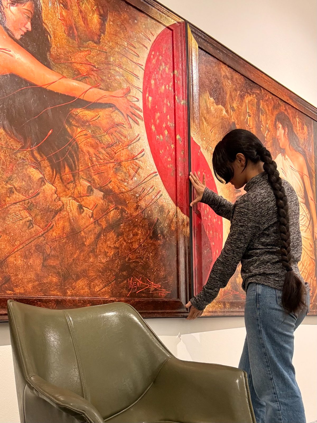 Aligning the two halves of the red-sun diptych